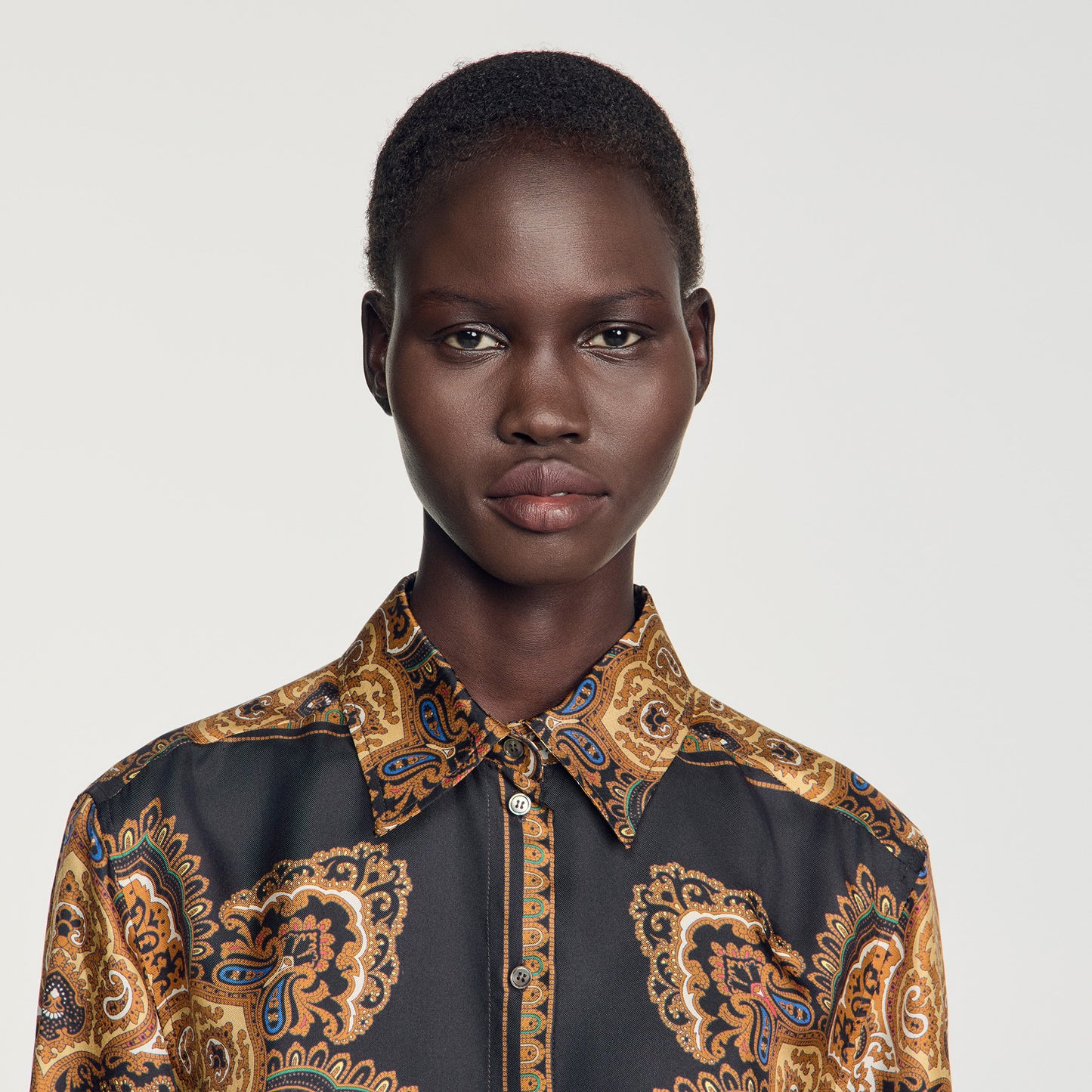 Harlow Scarf print silk shirt Black / Ocher
