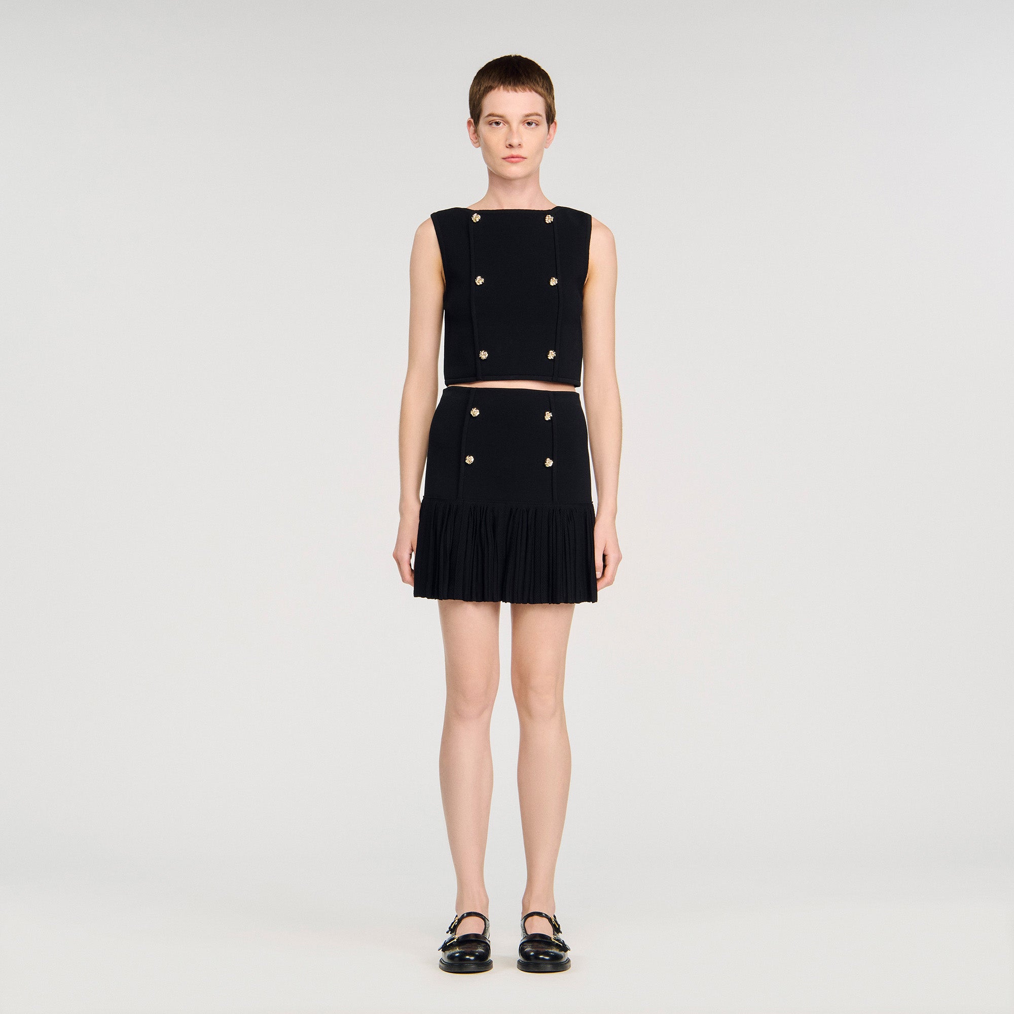 Short Pleated Knit Skirt Black