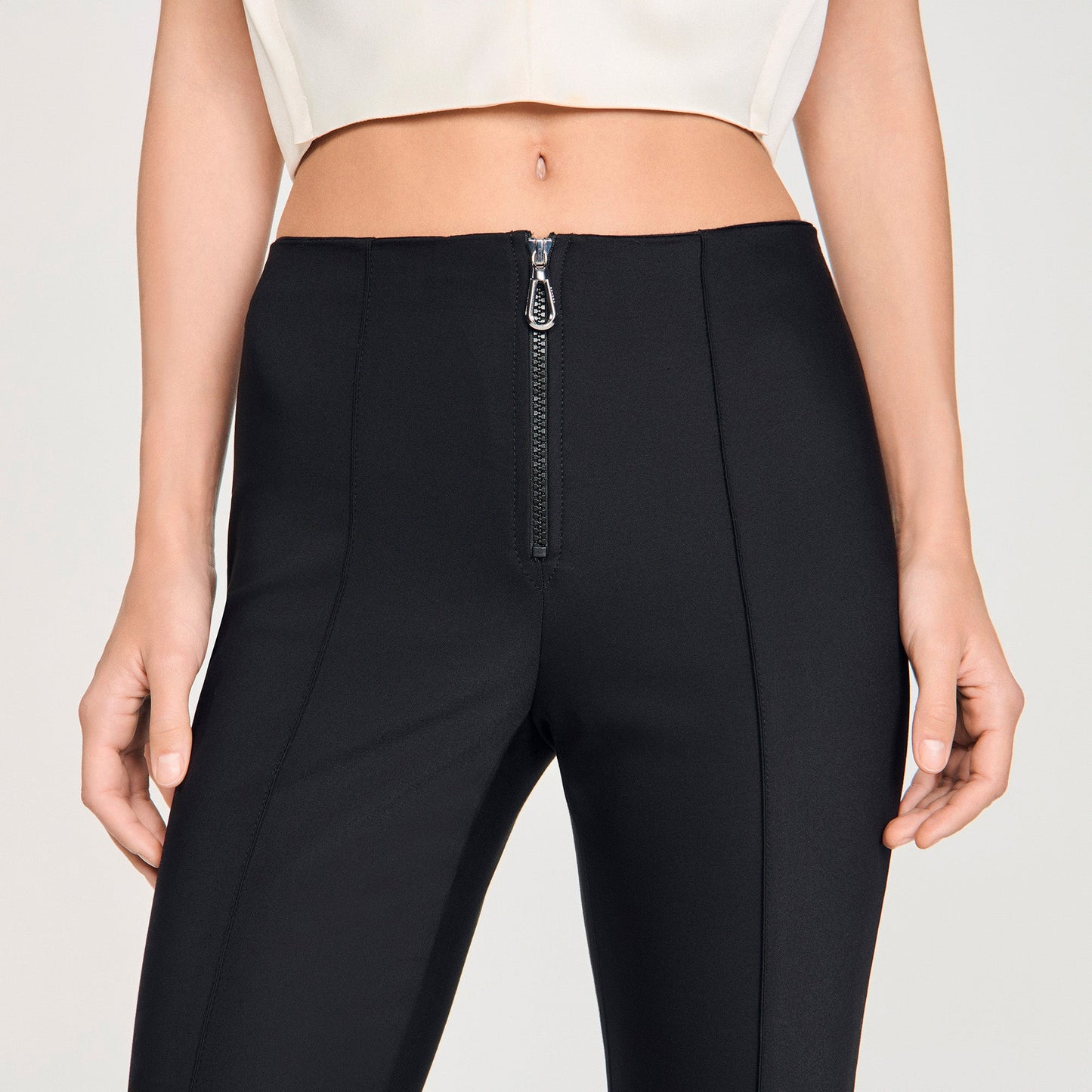 Mody Pleat And Zip Trousers BLACK