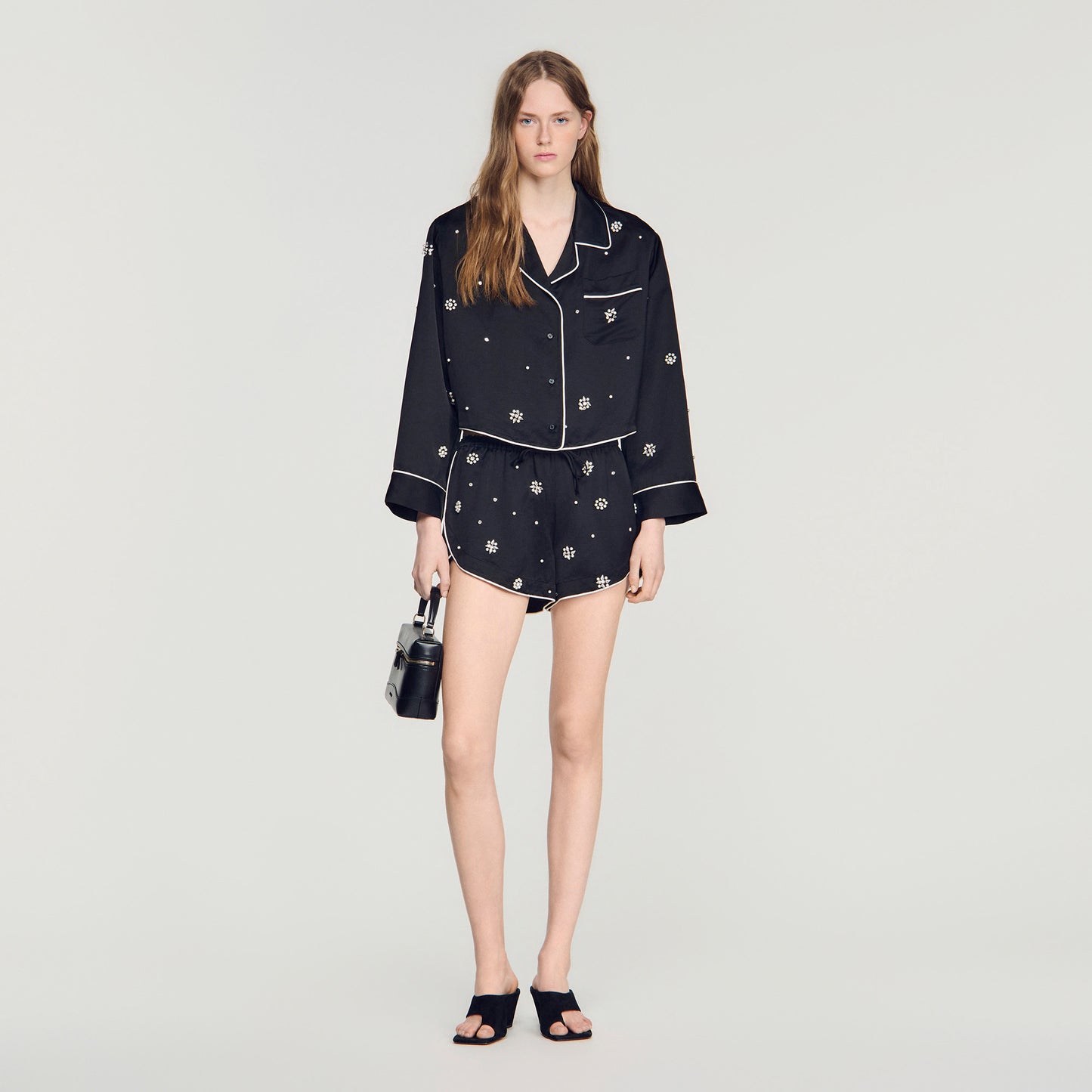 Sorellia Shorts Black