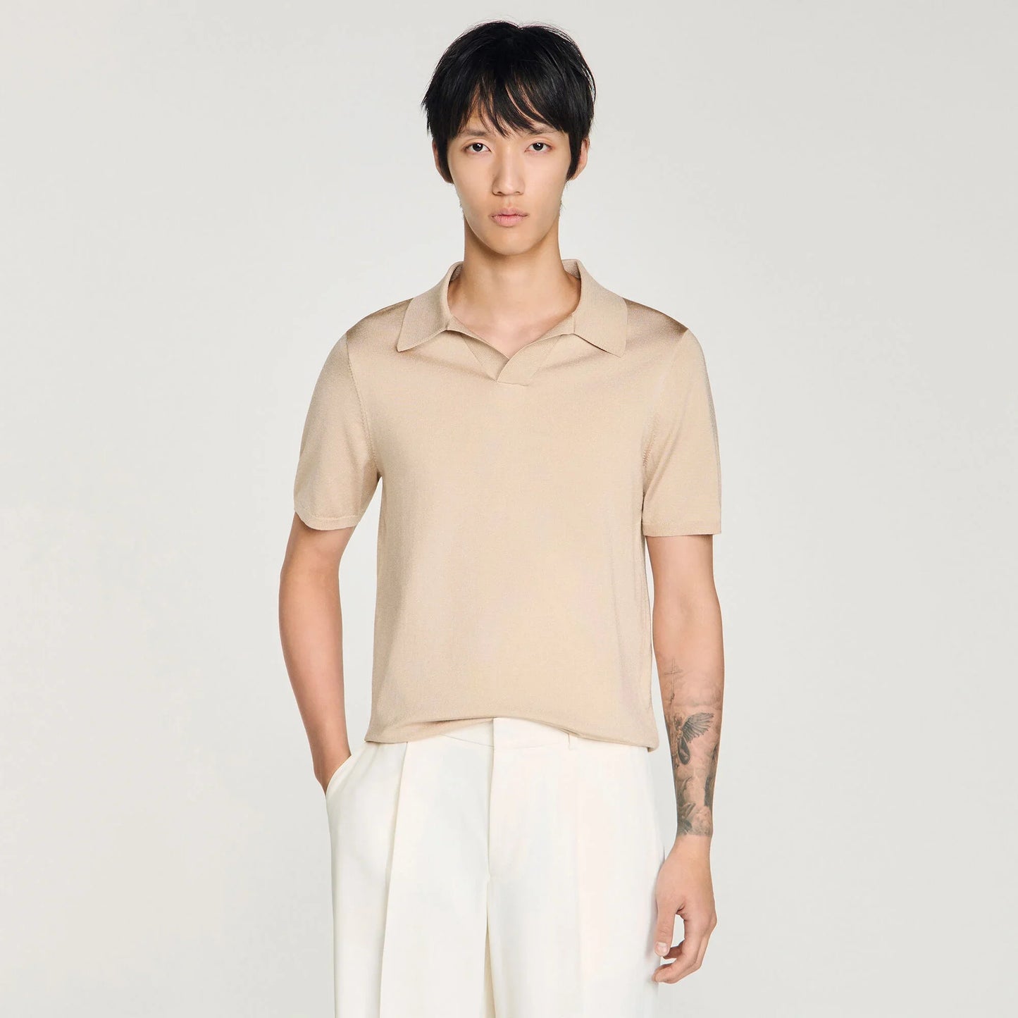 Pablo V Short-Sleeved V-Neck Polo Shirt Beige