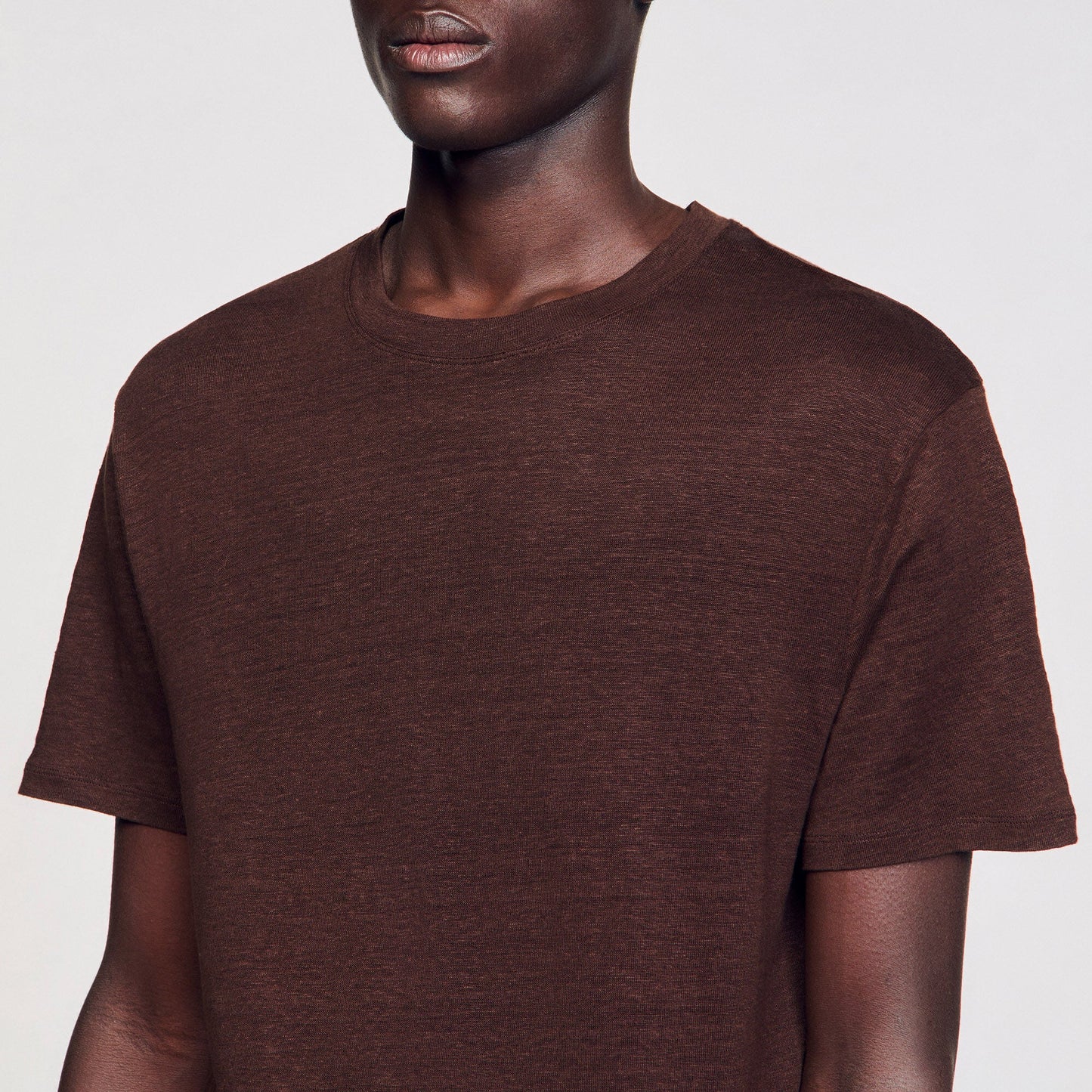 Clash Certified Linen T-Shirt Moka.