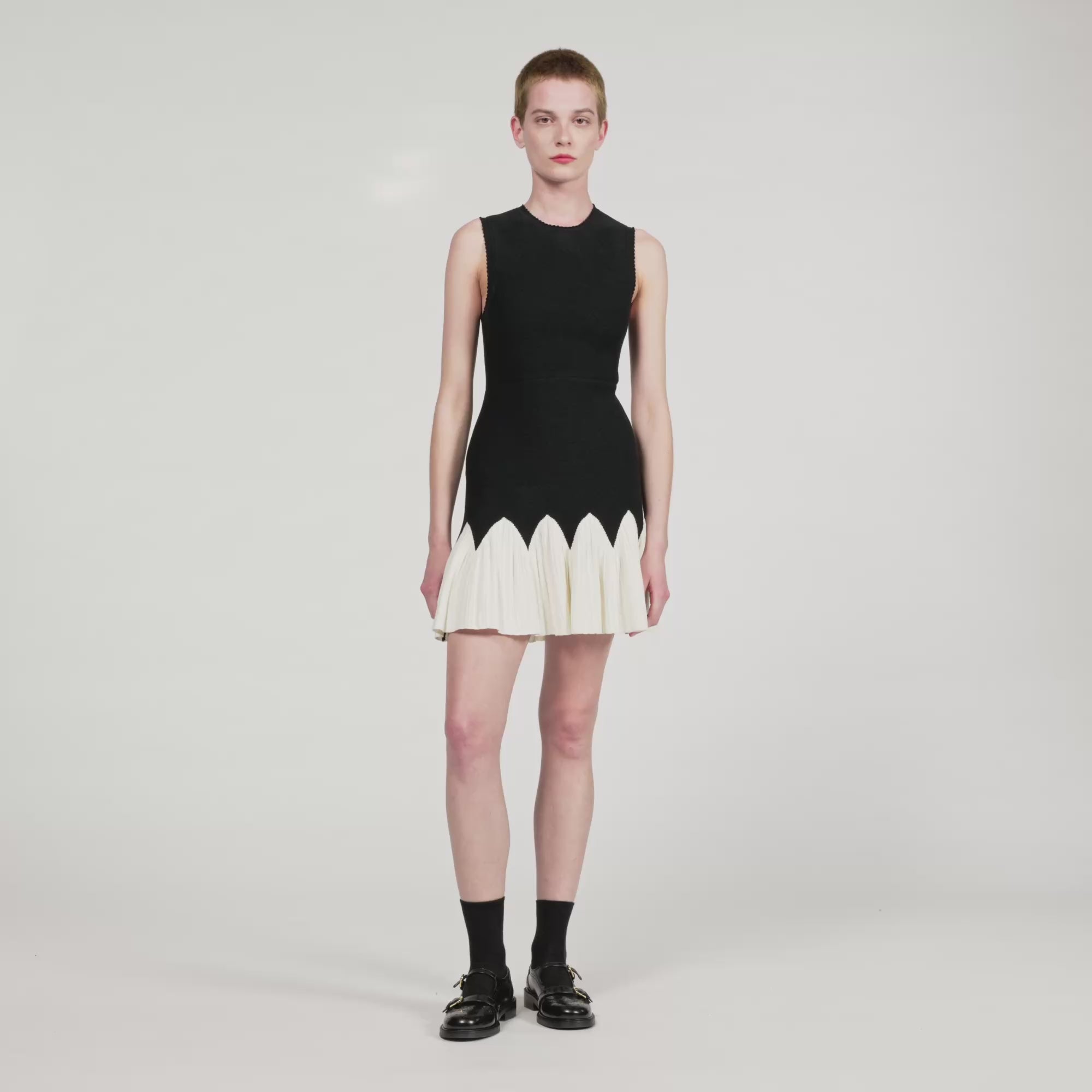 Cassie Two-Tone Short Knit Dress Black / Ecru